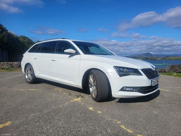 Skoda Superb Estate, Diesel, 2017, White