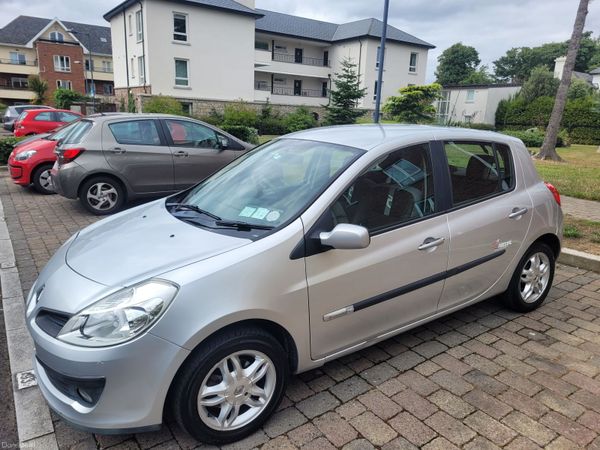 Renault Clio Hatchback, Ethanol Petrol, 2009, Silver