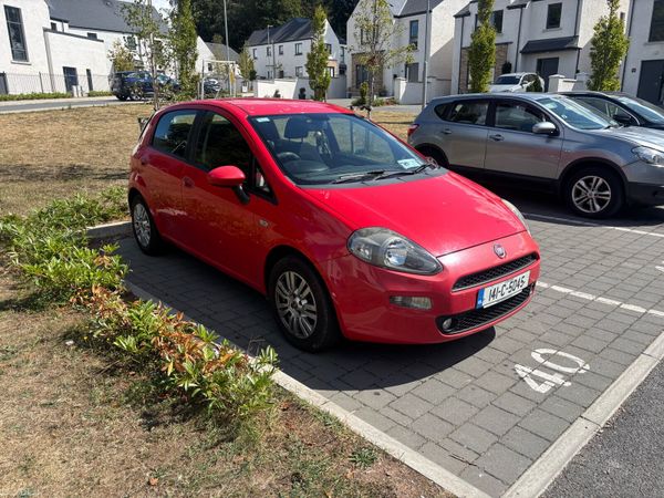 Toyota RAV4 SUV, Diesel, 2014, Red