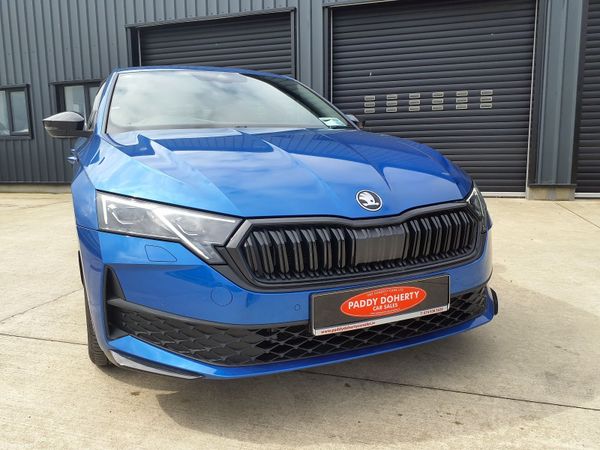 Skoda Octavia Saloon, Diesel, 2025, Blue