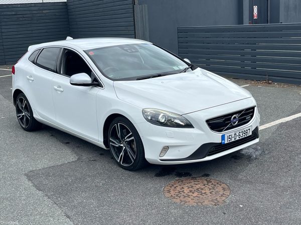 Volvo V40 Hatchback, Petrol, 2015, White