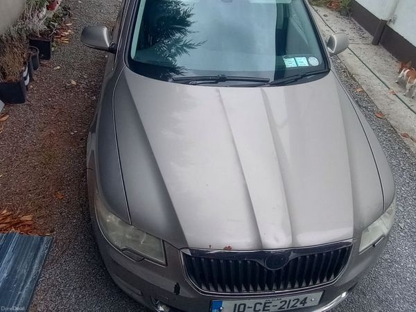 Skoda Superb Saloon, Diesel, 2010, Beige