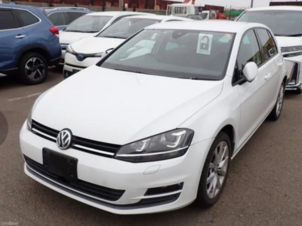Volkswagen Golf Hatchback, Petrol, 2017, White
