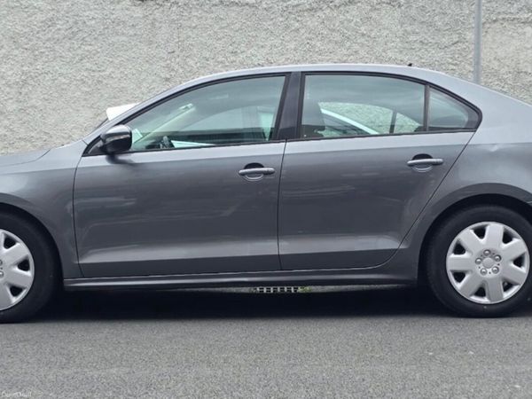 Volkswagen Jetta Saloon, Diesel, 2012, Grey