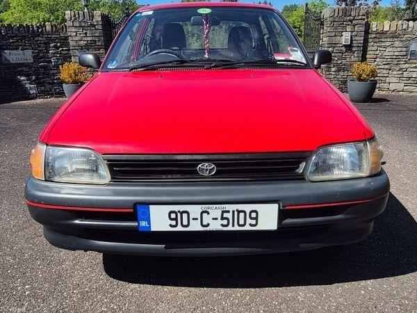 Toyota Starlet Hatchback, Petrol, 1990, Red
