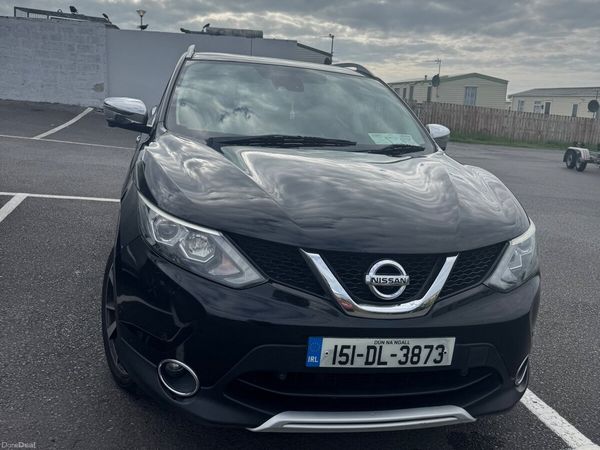 Nissan Qashqai Hatchback, Diesel, 2015, Black