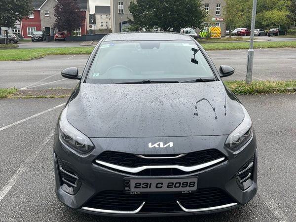 Kia Ceed Hatchback, Diesel Hybrid, 2023, Grey