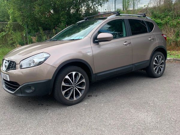Nissan Qashqai Hatchback, Diesel, 2011, Beige