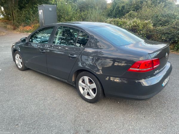 Volkswagen Passat Saloon, Diesel, 2014, Grey