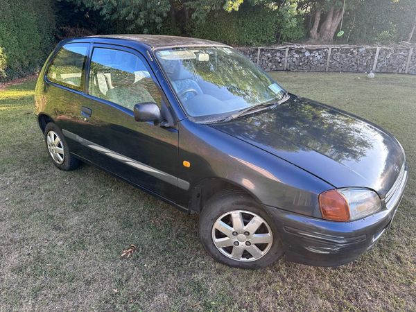 Toyota Starlet Hatchback, Petrol, 1998, Blue