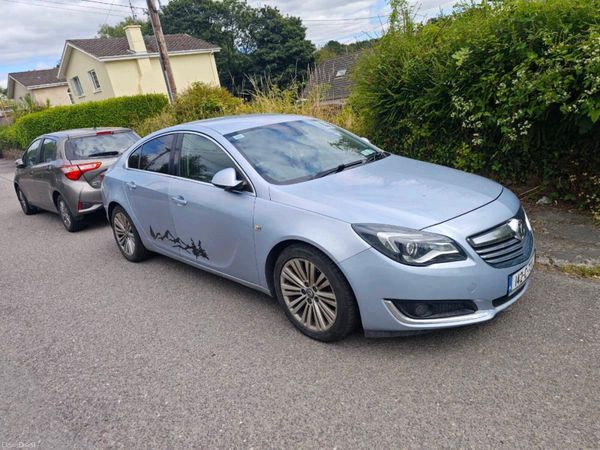 Vauxhall Insignia Hatchback, Diesel, 2014, Silver