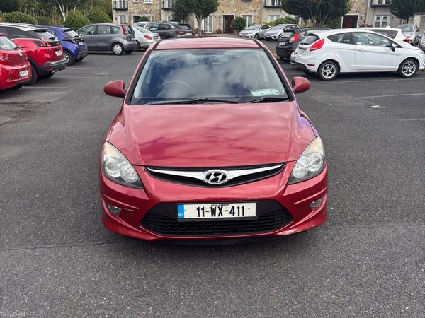 Hyundai i30 Hatchback, Diesel, 2011, Red
