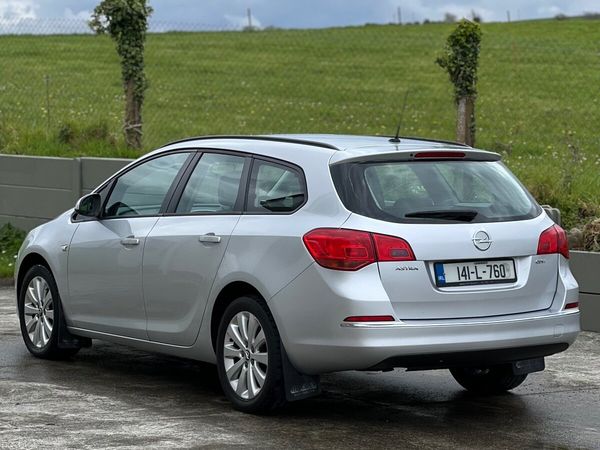 Opel Astra Estate, Diesel, 2014, Silver