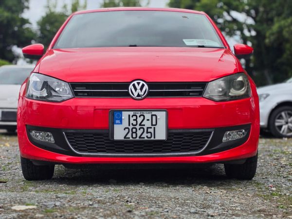 Volkswagen Polo Hatchback, Petrol, 2013, Red