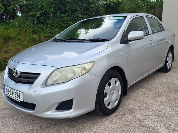 Toyota Corolla Saloon, Diesel, 2009, Silver