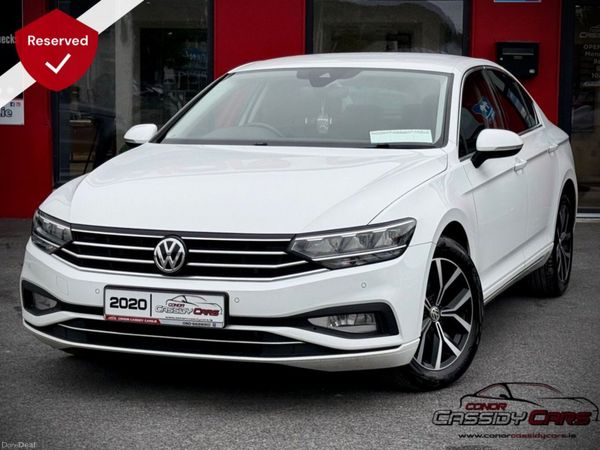Volkswagen Passat Saloon, Diesel, 2020, White