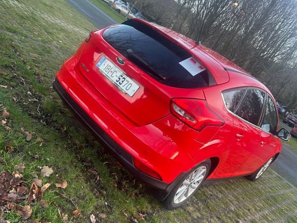 Ford Focus Hatchback, Diesel, 2018, Red