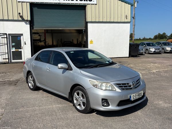 Toyota Corolla Saloon, Diesel, 2012, Silver