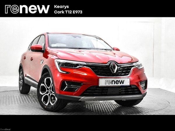 Renault Arkana SUV, Petrol, 2023, Red