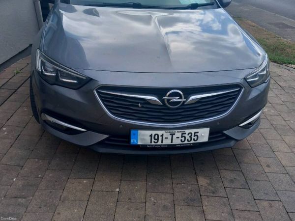 Opel Insignia Hatchback, Diesel, 2019, Grey