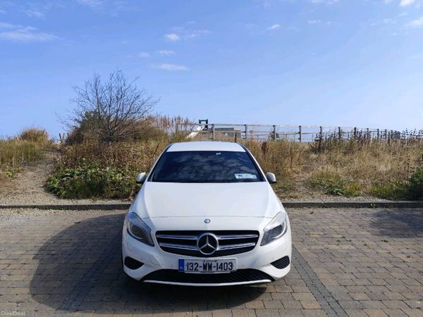 Mercedes-Benz A-Class Hatchback, Petrol, 2013, White
