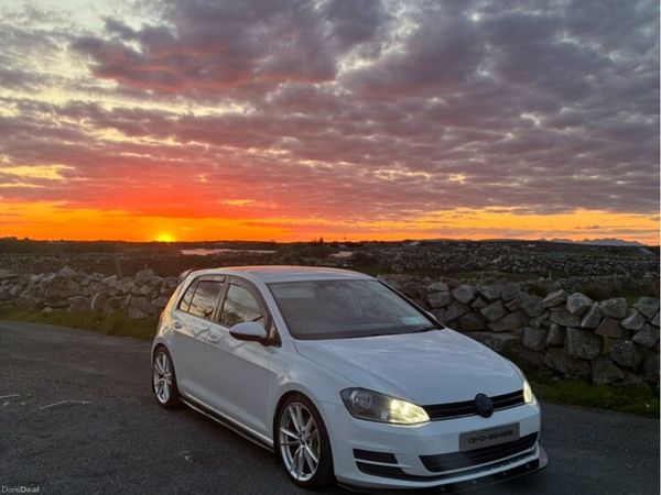 Volkswagen Golf Estate, Petrol, 2013, White