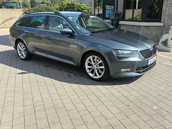 Skoda Superb Estate, Diesel, 2016, Grey