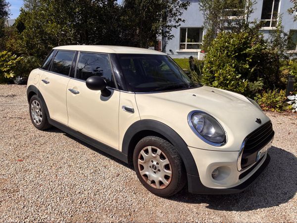 Mini One Estate/Jeep, Diesel, 2017, White