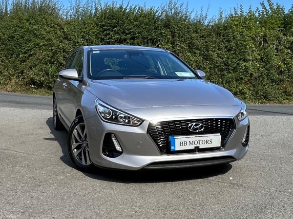 Hyundai i30 Hatchback, Petrol, 2018, White