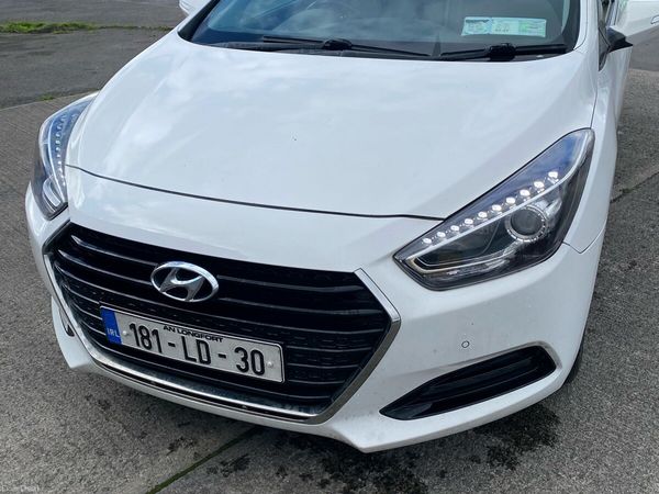 Hyundai i40 Saloon, Diesel, 2018, White