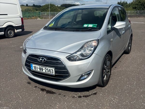 Hyundai ix20 MPV, Petrol, 2016, Silver