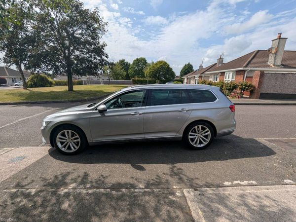 Volkswagen Passat Estate, Diesel, 2019, Grey