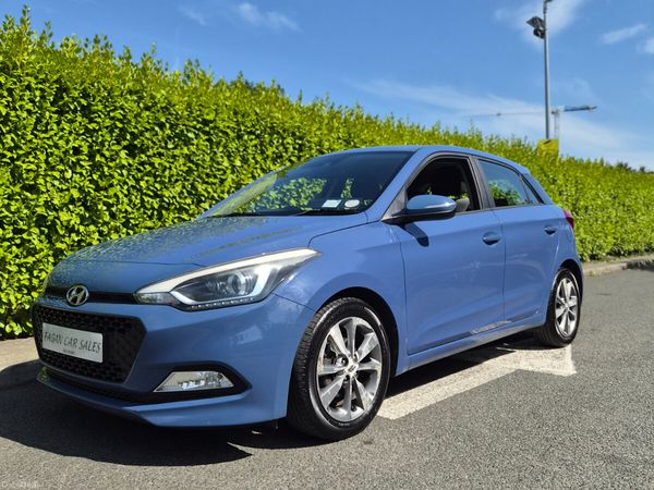 Hyundai i20 Hatchback, Petrol, 2016, Blue