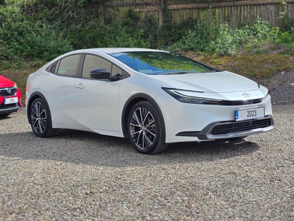 Toyota Prius Hatchback, Petrol Hybrid, 2023, White