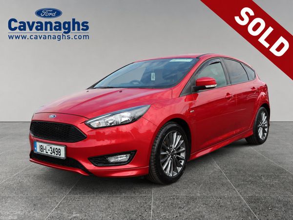Ford Focus Hatchback, Diesel, 2018, Red