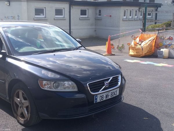 Volvo S40 Saloon, Diesel, 2008, Black