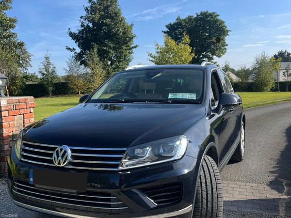Volkswagen Touareg SUV, Diesel, 2016, Blue