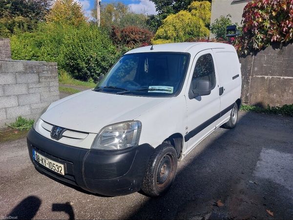 Peugeot Partner MPV, Diesel, 2008, White
