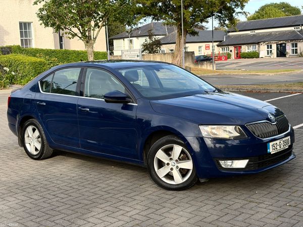 Skoda Octavia Hatchback, Diesel, 2015, Blue