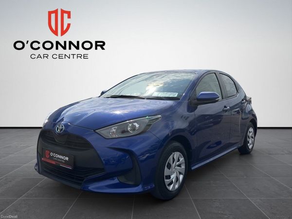Toyota Yaris Hatchback, Petrol Hybrid, 2022, Blue