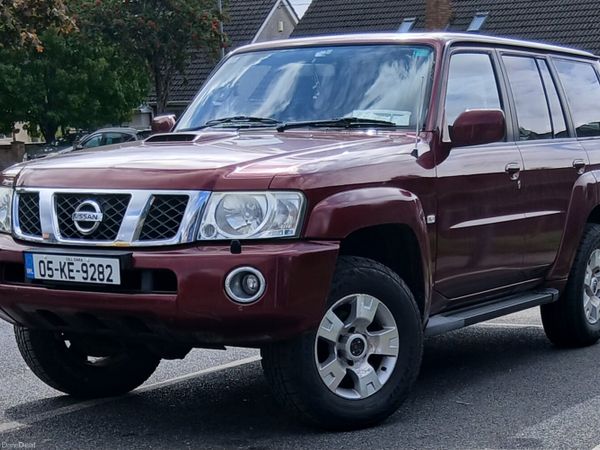 Nissan Patrol SUV, Diesel, 2005, Red