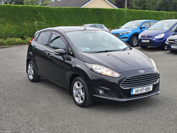 Ford Fiesta Hatchback, Petrol, 2014, Black