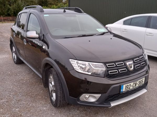 Dacia Sandero Stepway Hatchback, Diesel, 2019, Black