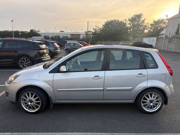 Ford Fiesta Hatchback, Petrol, 2008, Silver