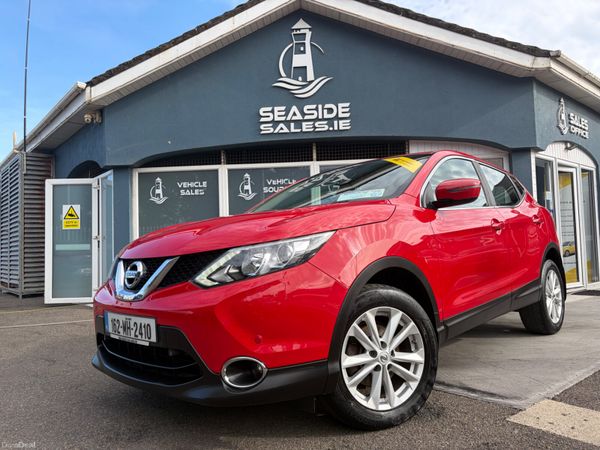 Nissan Qashqai Hatchback, Diesel, 2016, Red