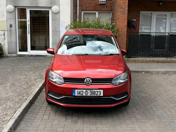 Volkswagen Polo Hatchback, Petrol, 2014, Red