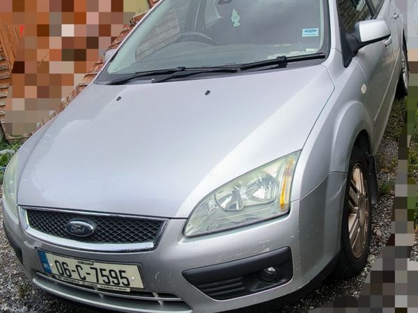 Ford Focus Saloon, Petrol, 2006, Silver