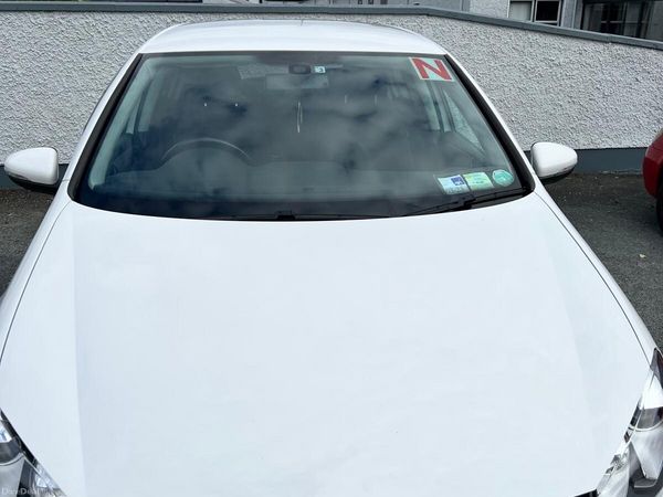 Volkswagen Golf Hatchback, Petrol, 2012, White