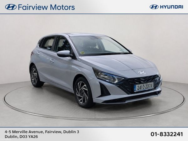Hyundai i20 Hatchback, Petrol, 2024, Grey