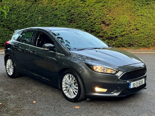 Ford Focus Hatchback, Petrol, 2016, Grey